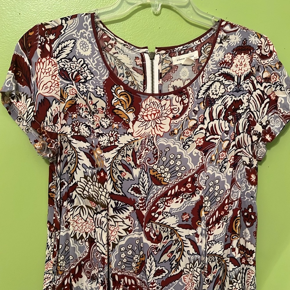 EUC Silence + Noise Floral Dress - Picture 2 of 4